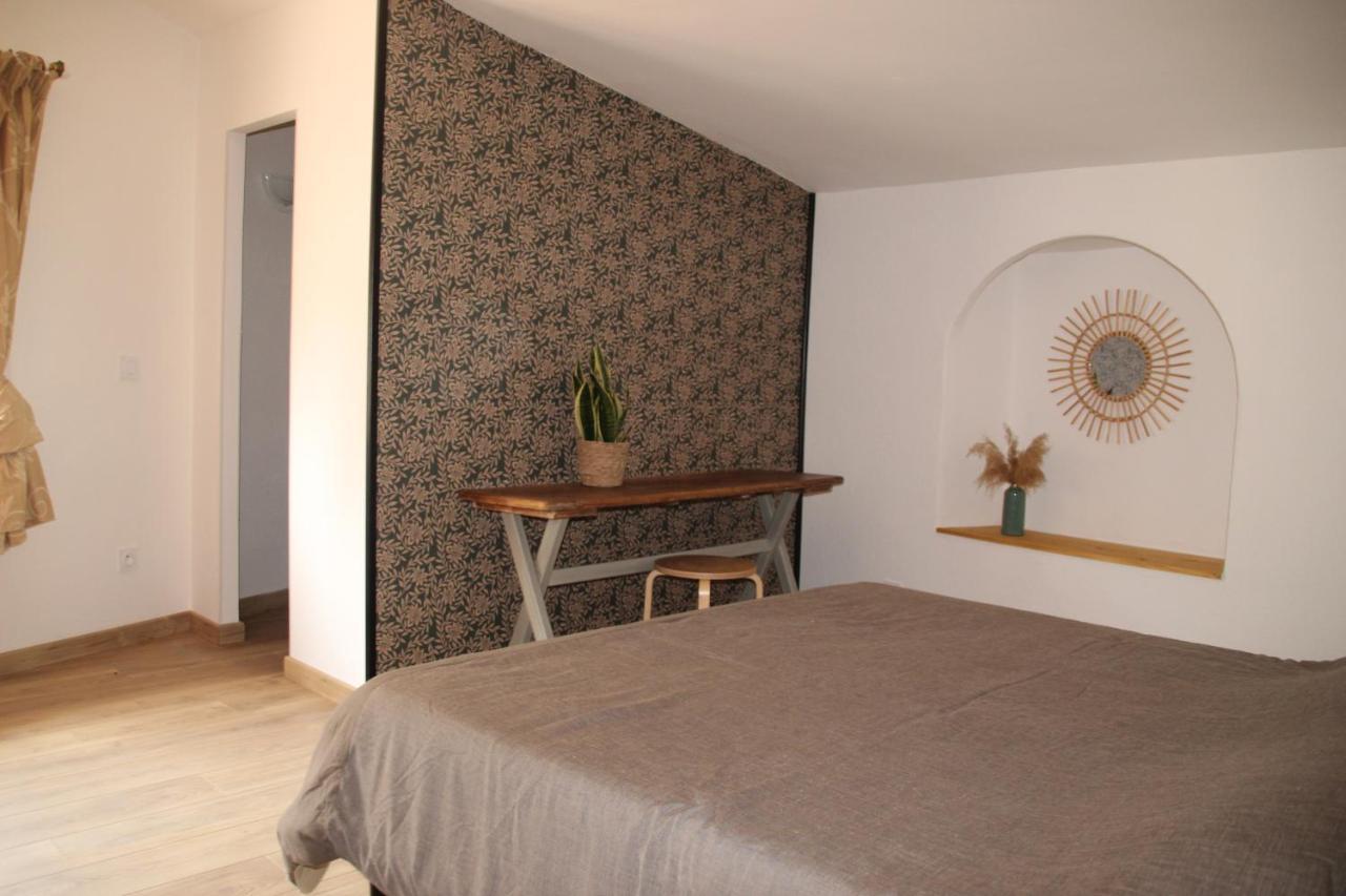 Appartement Le Gambetta Cotignac Bagian luar foto